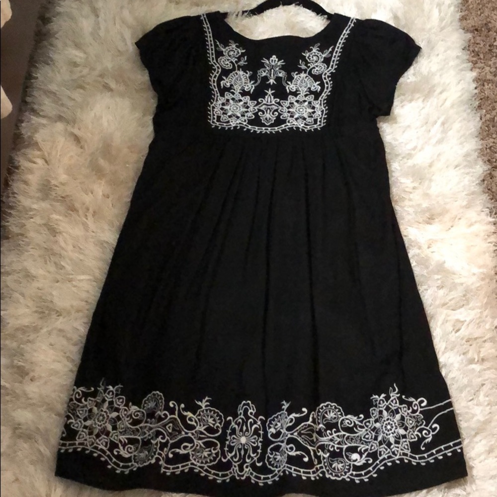 Dress - Picture 2 of 4